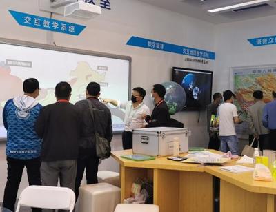中教啟星閃耀第三屆河南教育裝備展，教學模型與教具引領創新實踐